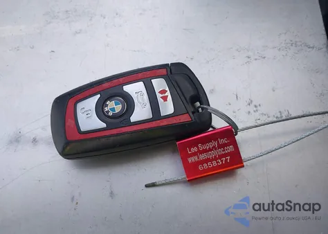 2018 BMW 330I xDrive z USA, uszkodzony, nr VIN WBA8D9C53JA616383